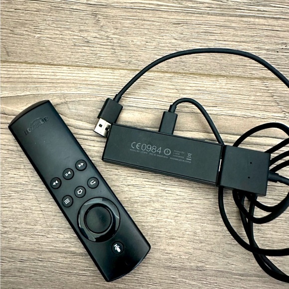 🔥 Amazon Fire TV Quad Core Smart TV Stick Stream Live On Demand Media Player - Picture 1 of 4